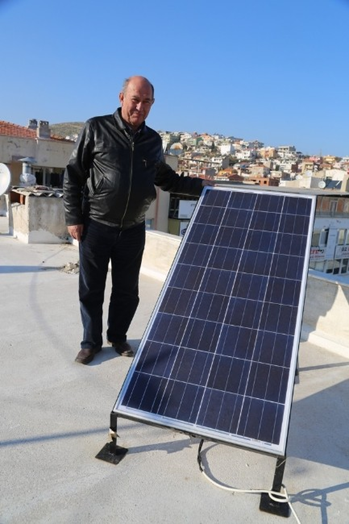 Bu Pasajın Elektriği Hiç Kesilmiyor
