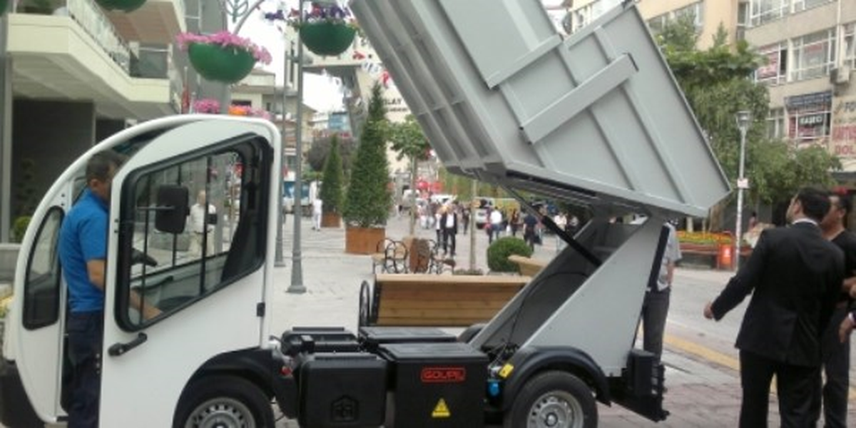 Çankaya\'da Elektrikli Temizlik Araçları Hizmete Girdi