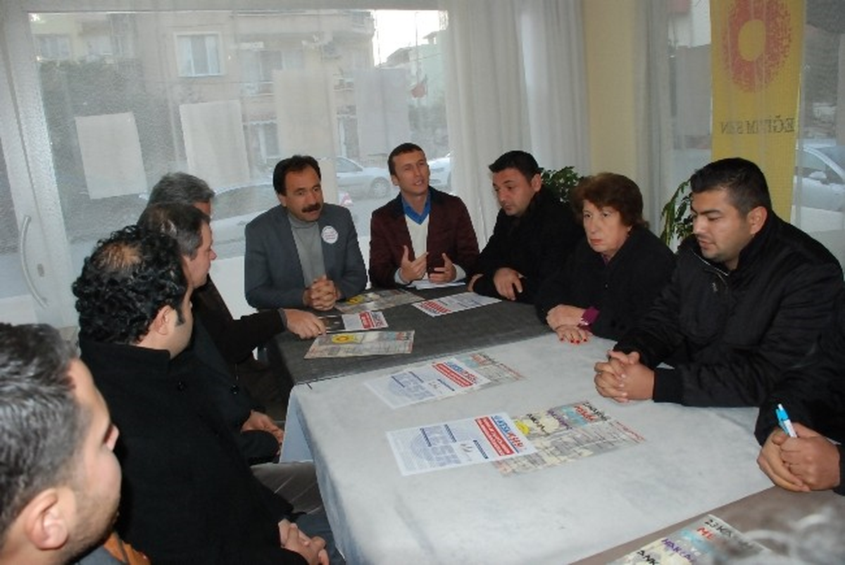 CHP Didim İlçe Örgütünden Kesk\'in Grevine Destek