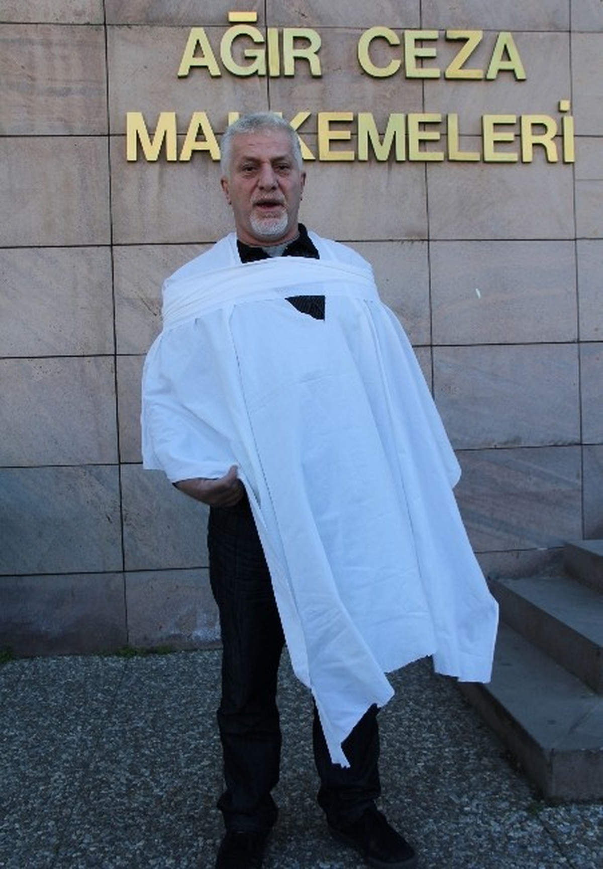 Deşifre Edilen Gizli Tanıktan Kefenli Eylem