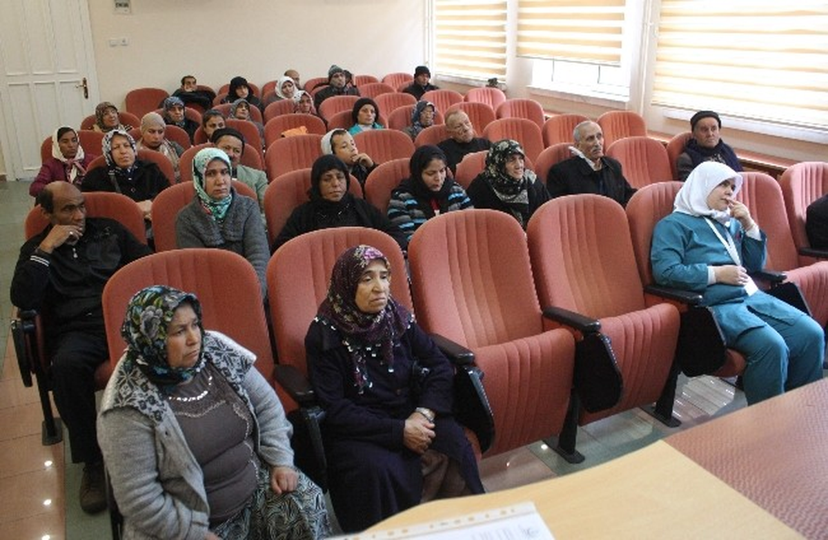 Diyaliz Hastaları Bilgilendirildi