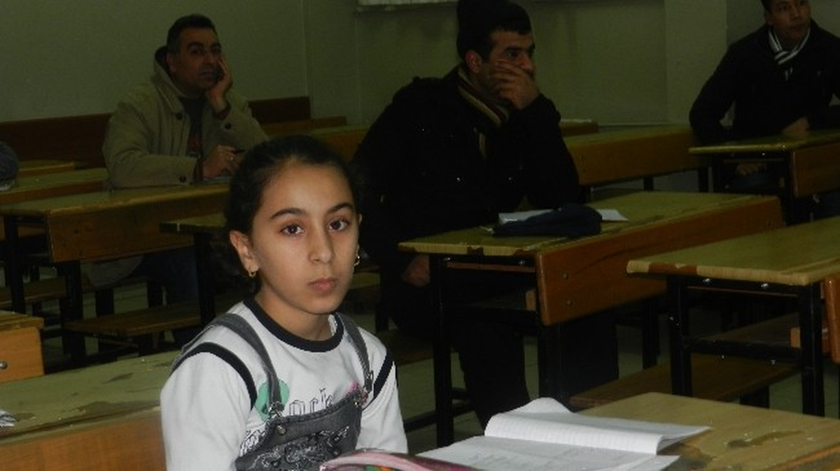 Düzce\'deki Suriyeliler Türkçe Öğreniyorlar