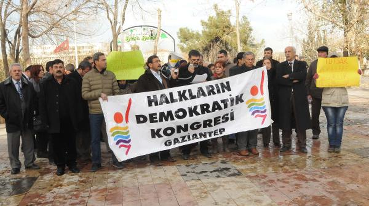 Gaziantep\'te \'Tutuklu Vekillere Özgürlük\' Eylemi