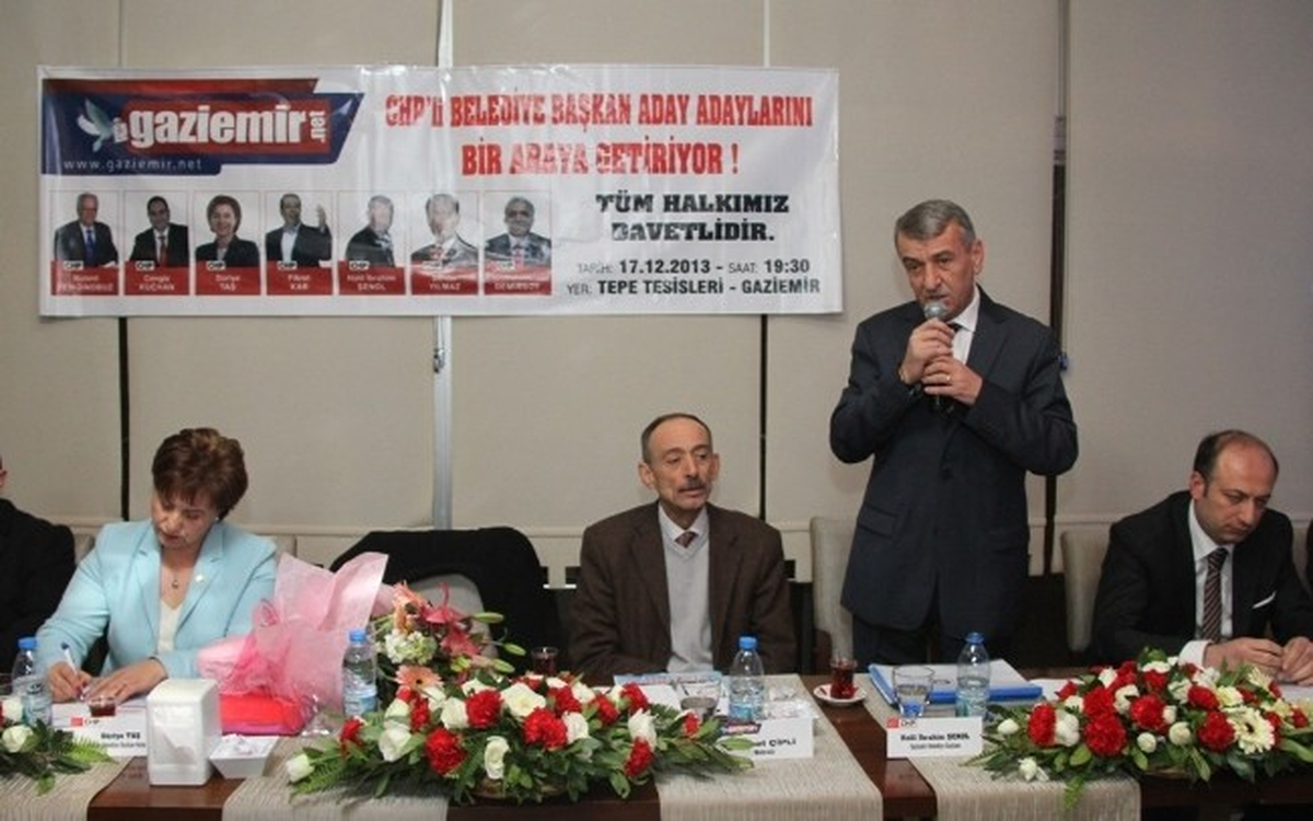 Gaziemir\'de CHP\'li Adaylardan Demokrasi Dersi