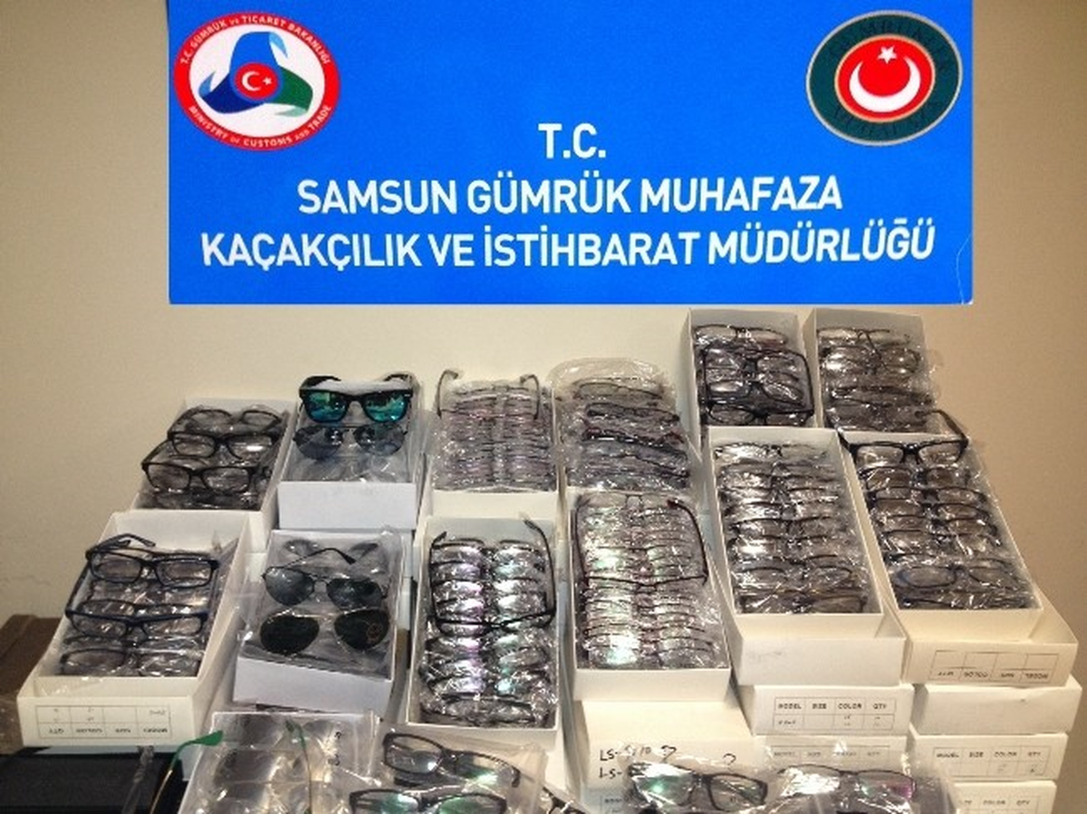 Samsun\'da Bin 578 Adet Kaçak Gözlük Ele Geçirildi