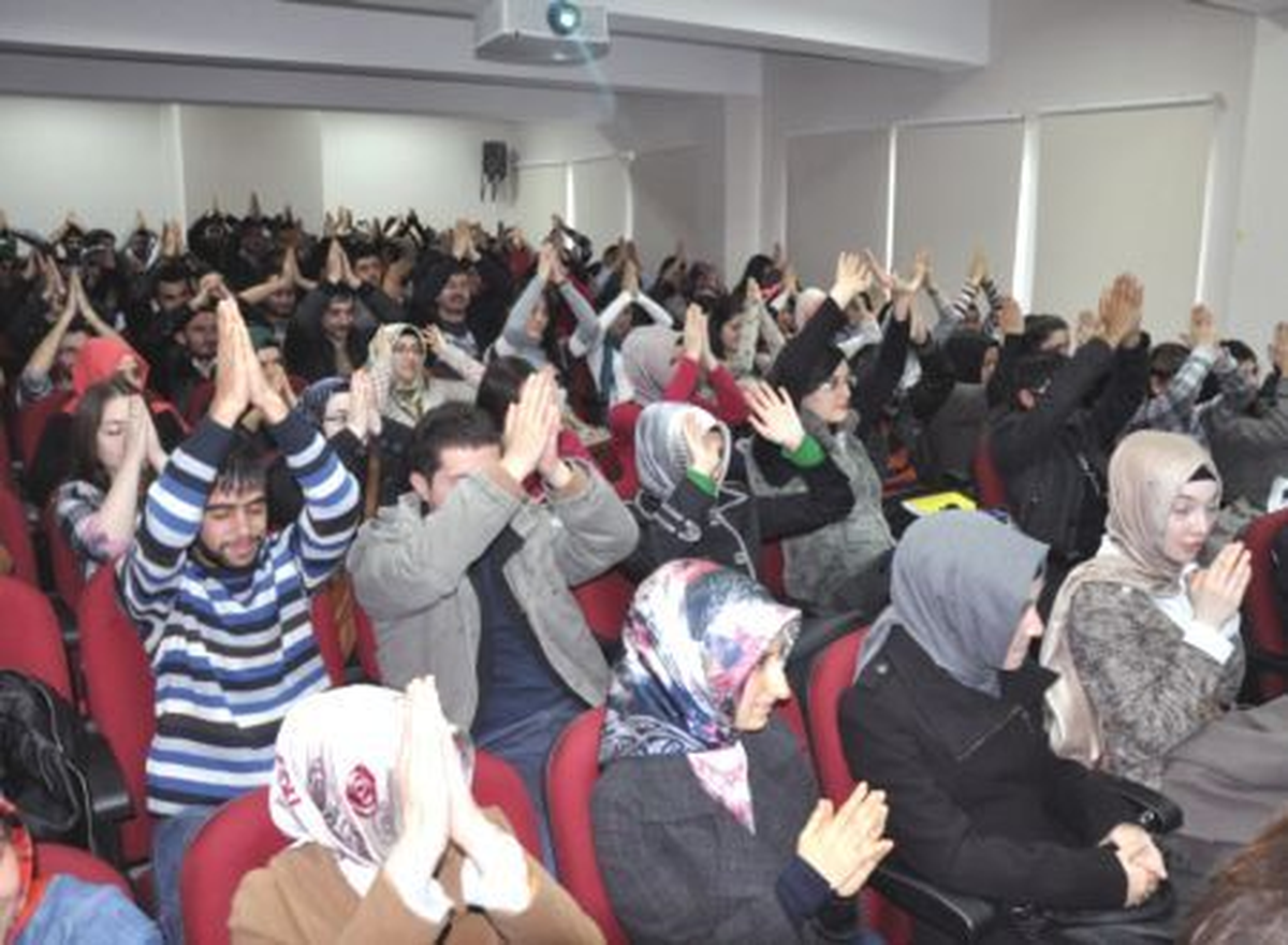 "Güvenli Gençlik, Güvenli Gelecek İçin Emniyet Gençlerle Buluşuyor" Projesi