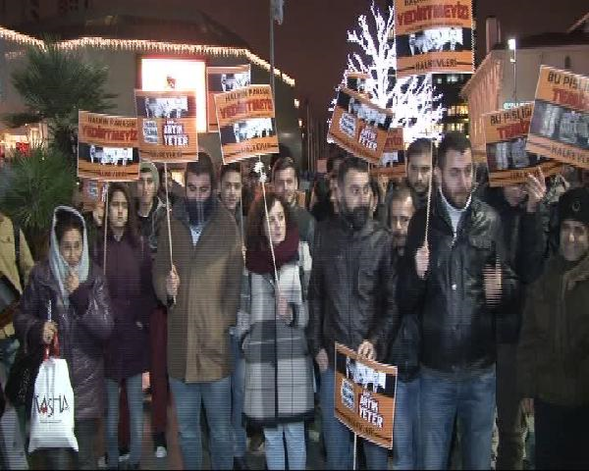 Halkevleri\'nden Ayakkabı Kutulu Eylem