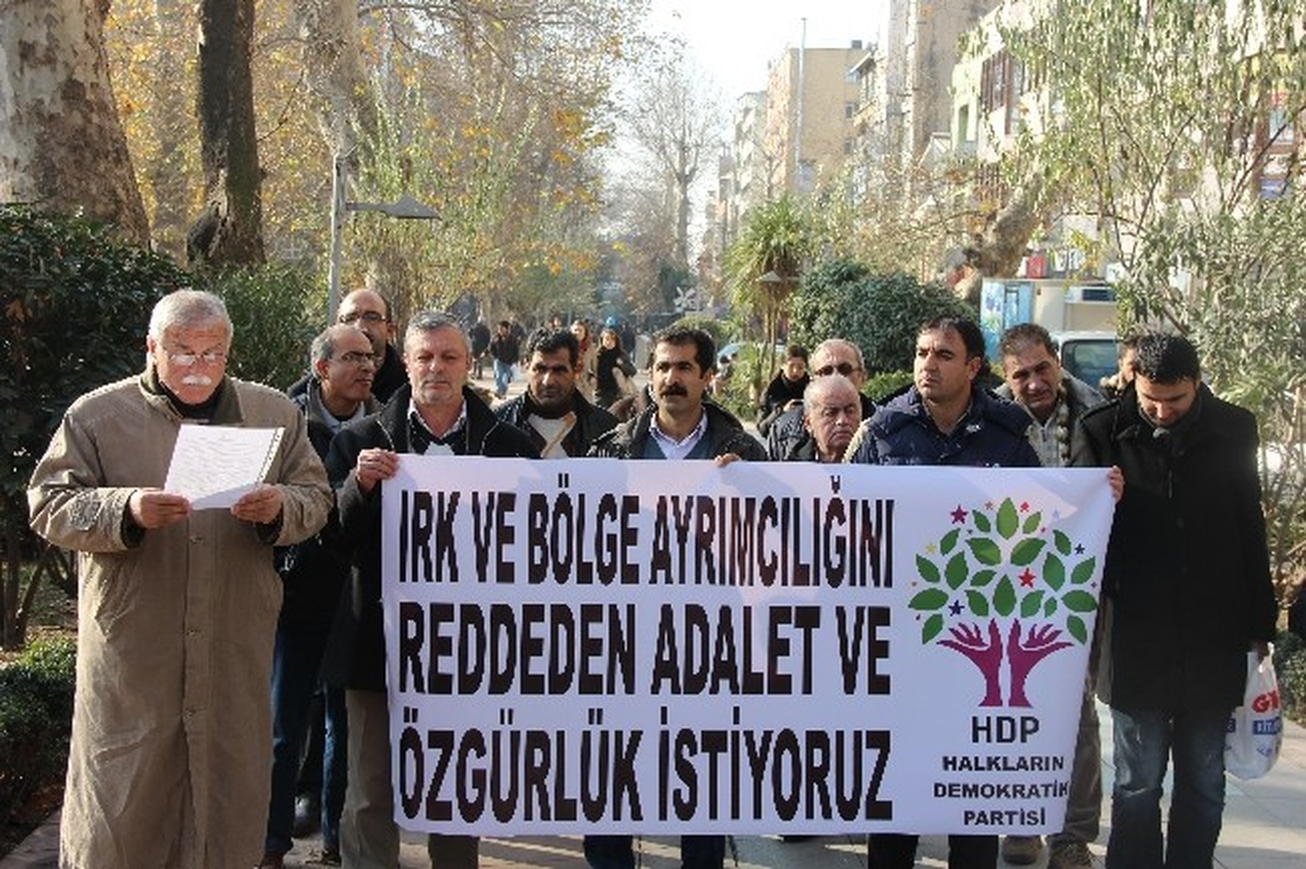 HDP İzmit İlçe Örgütü Açlık Grevine Destek Verdi