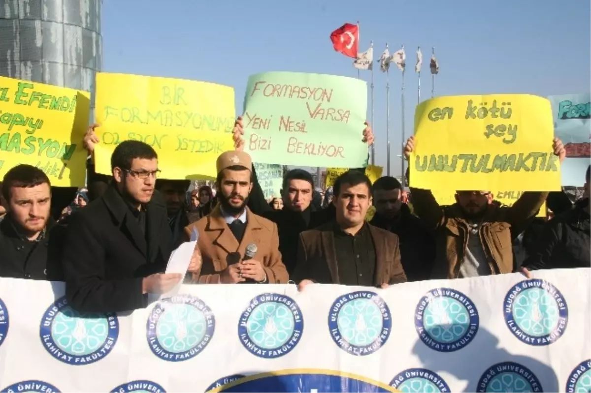 İlahiyat Öğrencilerinden Formasyon Talebi