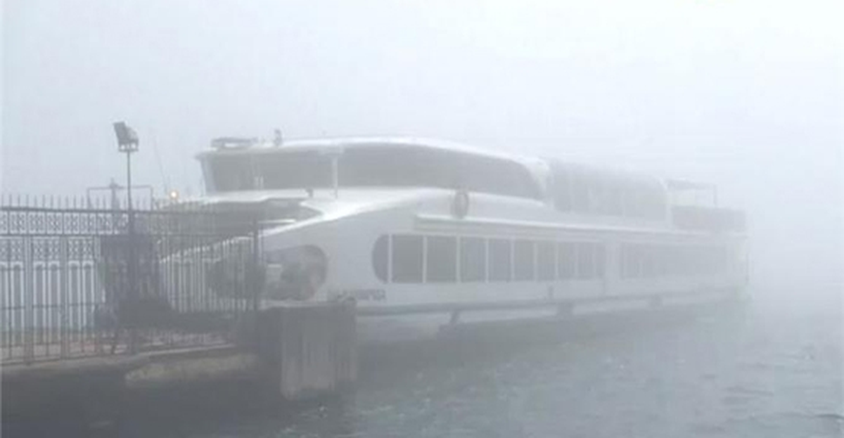 İzmit Körfezi\'nde Sis Nedeniyle Deniz Otobüsü ve Vapur Seferleri Yapılamıyor