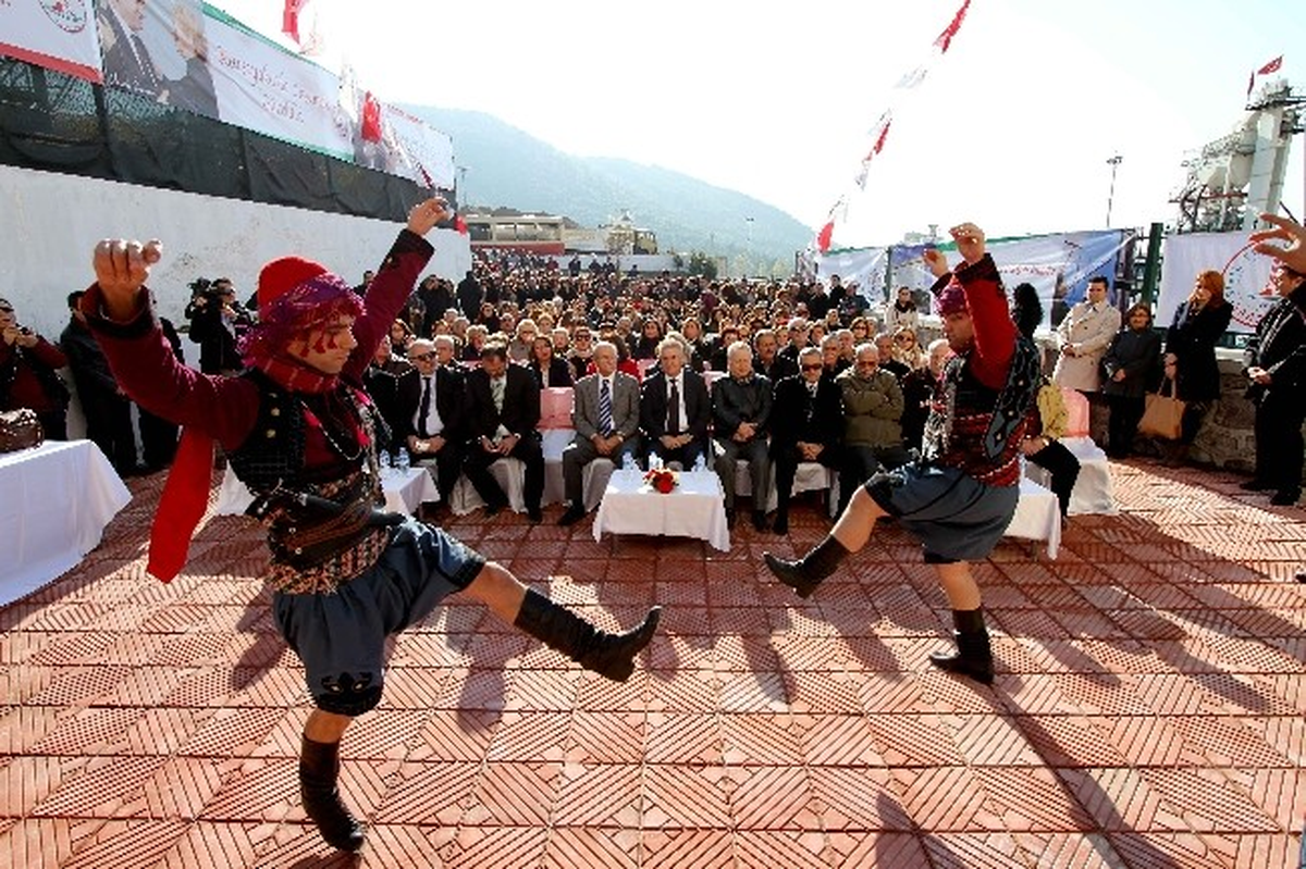 Karşıyaka\'nın Beleği Bu Binada