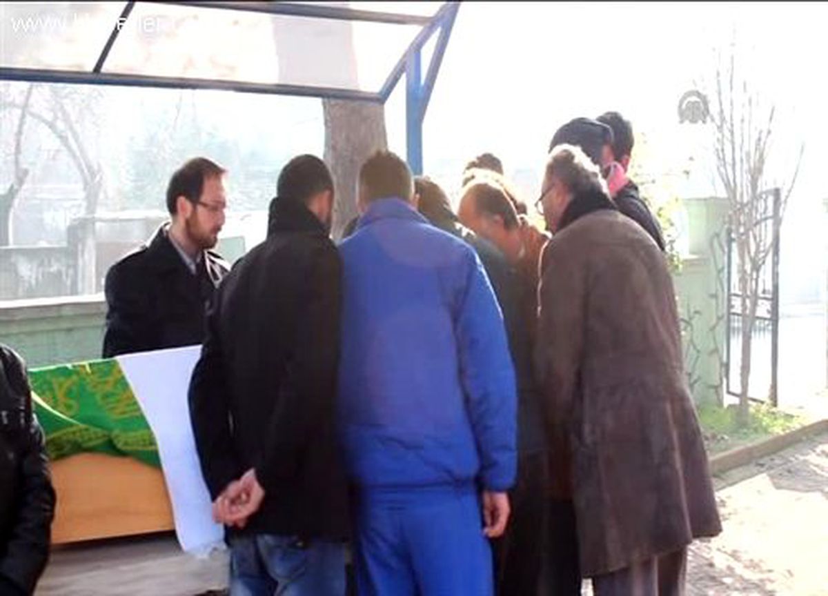 Akyazı\'da Kazada Ölen Öğrencinin Sırası Boş Kaldı