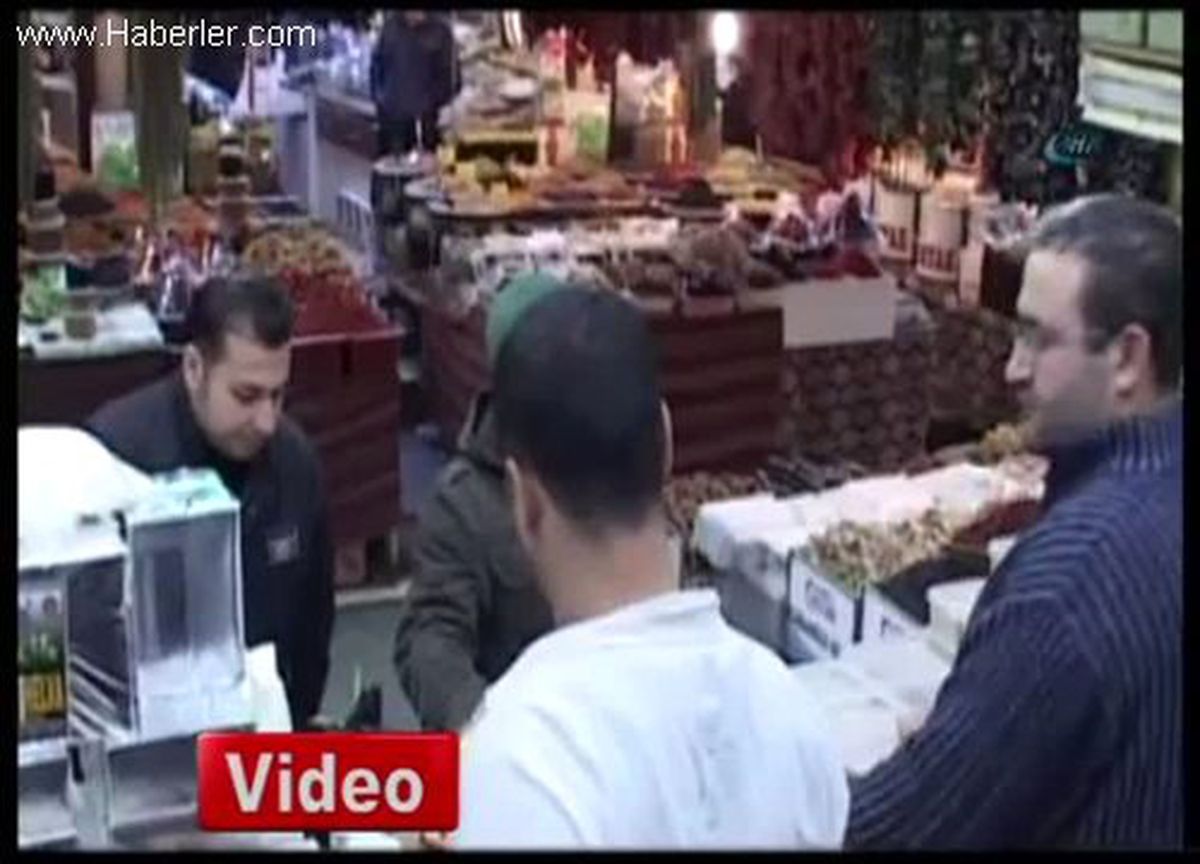 Kış, Helva Satıcılarına Yaradı