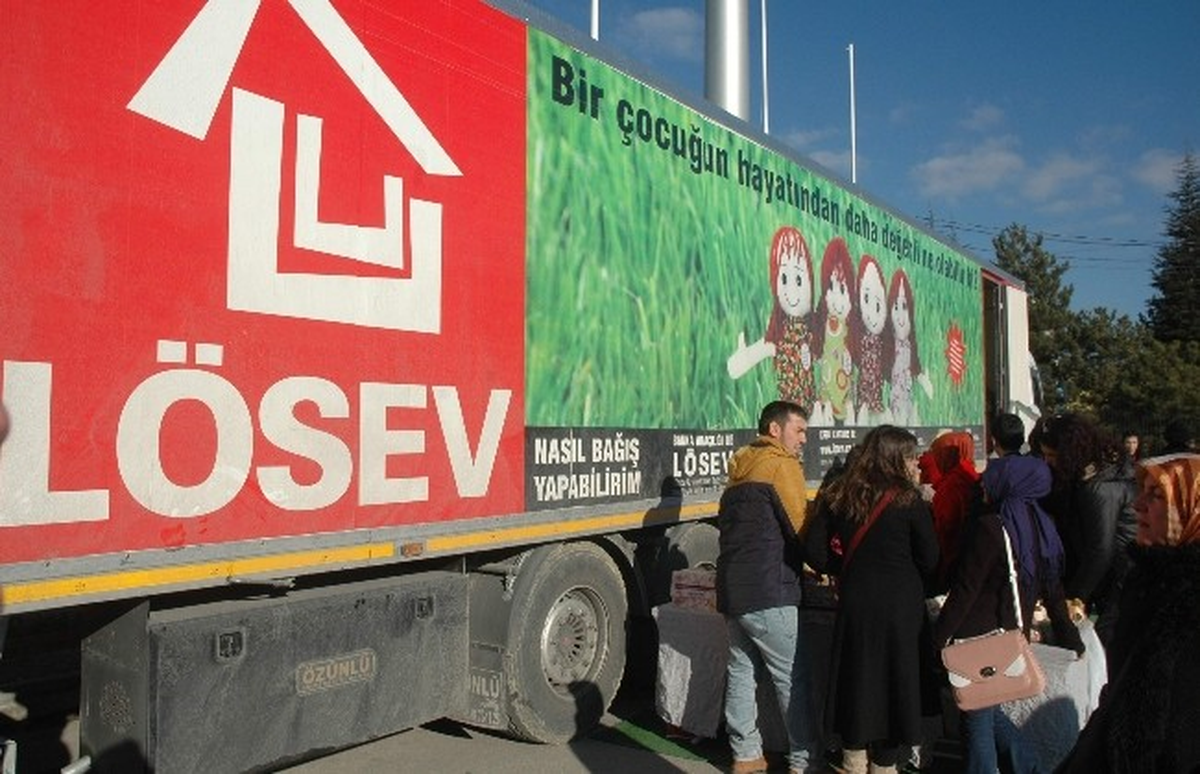 Lösev\'in \'İyilik Tırı\' Eskişehir\'de