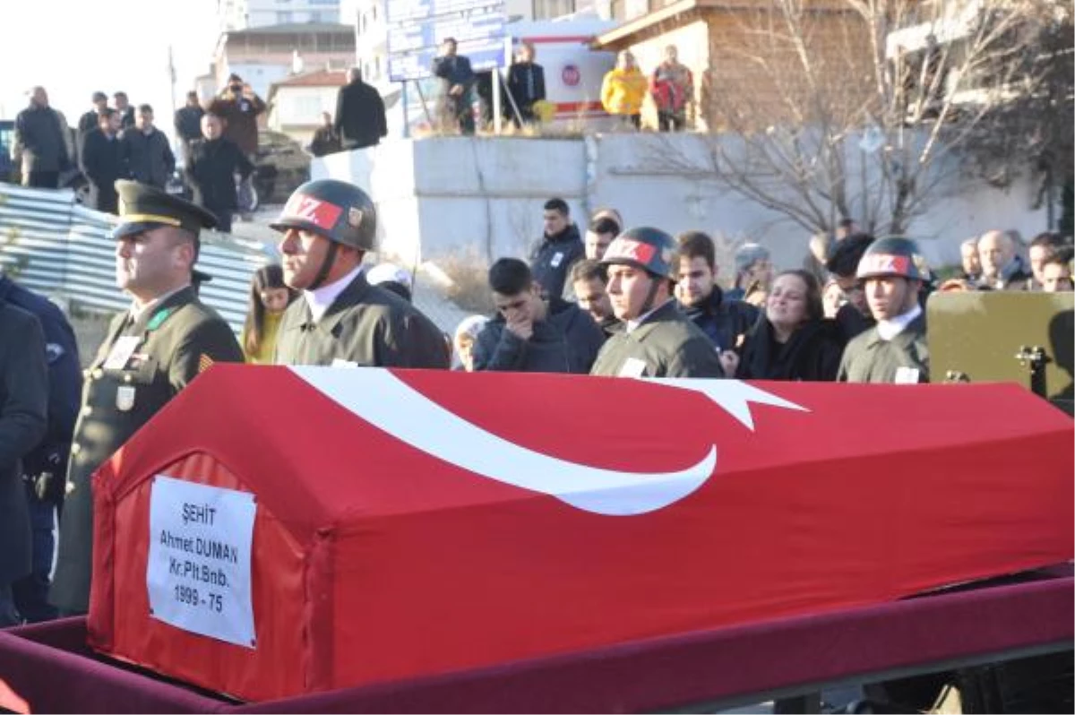 Şehit Binbaşı, Kırıkkale\'de Gözyaşlarıyla Uğurlandı