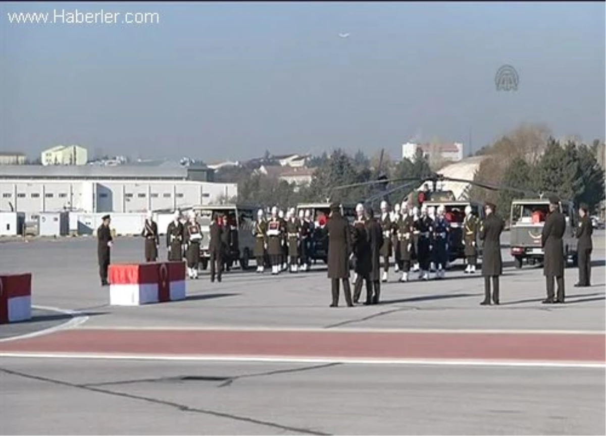 Şehit Pilotlar İçin Tören Düzenlendi