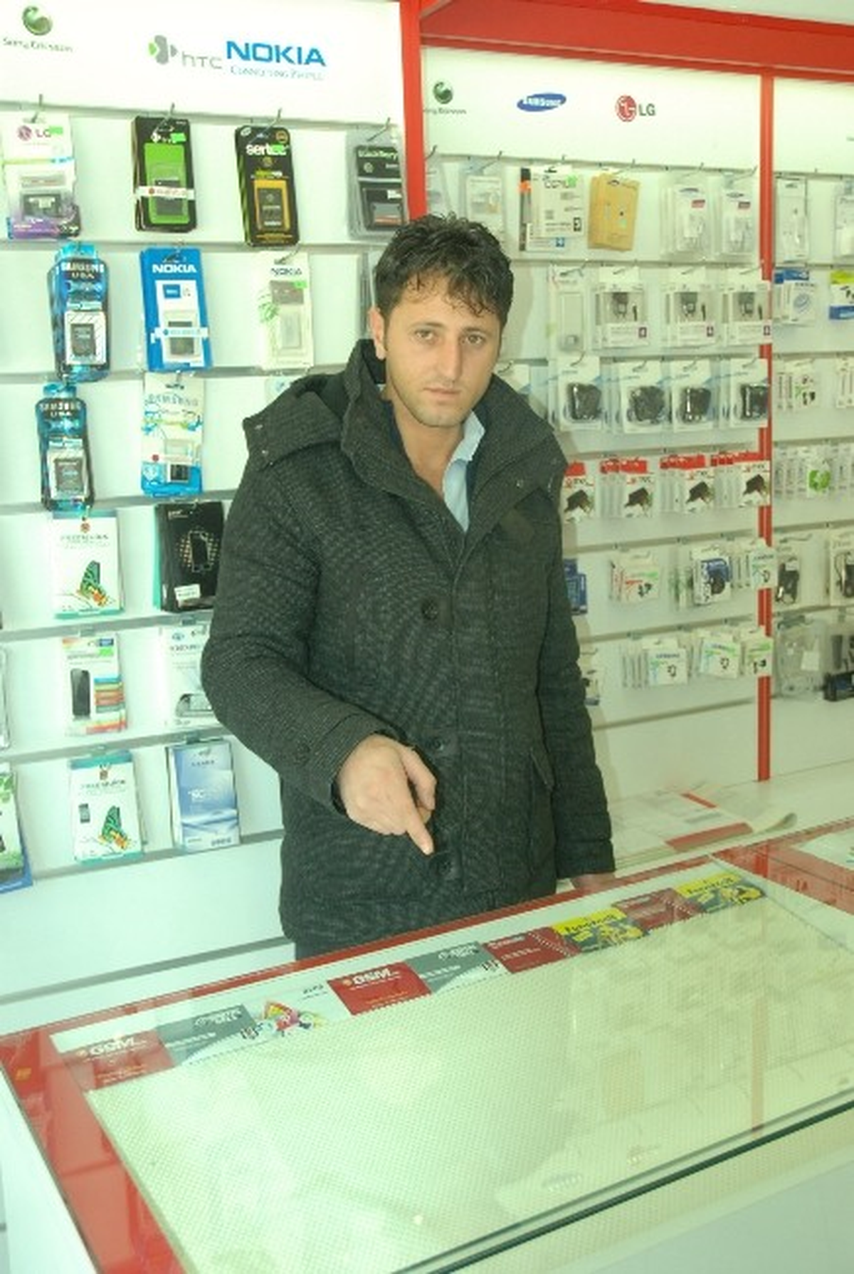 Telefon Hırsızı Güvenlik Kamerasında
