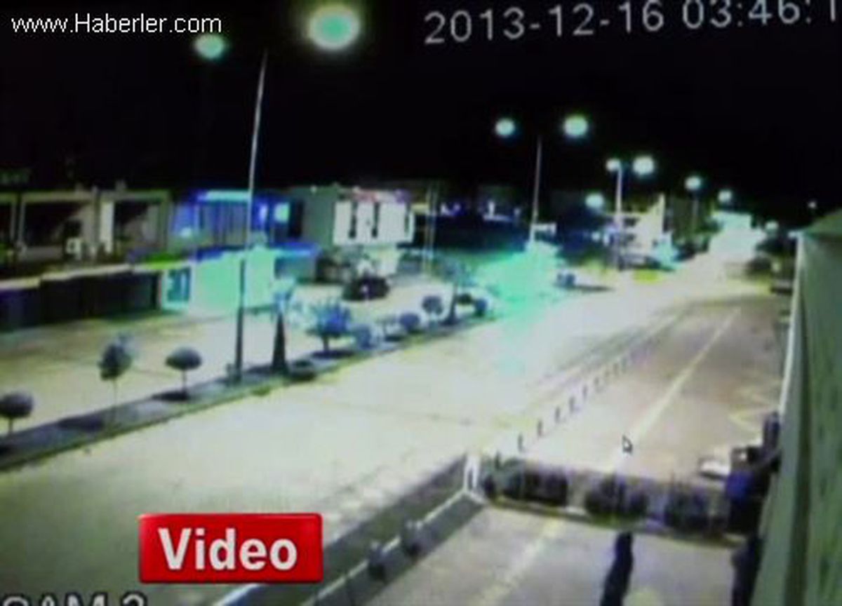 Antalya\'daki Çelik Kasa Hırsızları Kamerada