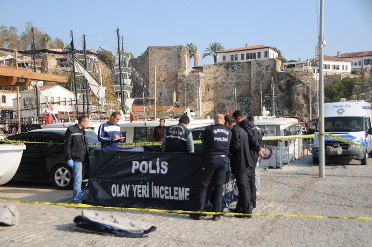 Askerden Yeni Gelen Gencin Cesedi Denizde Bulundu