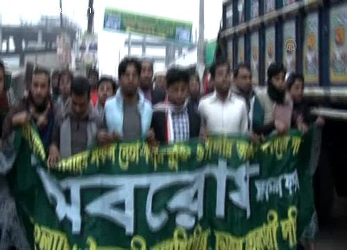 Bangladeş\'te Muhalefet Eylemini Sürdürüyor