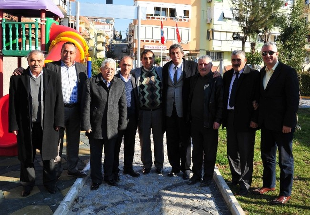 Başkan Çalkaya\'ya Muhtar Desteği