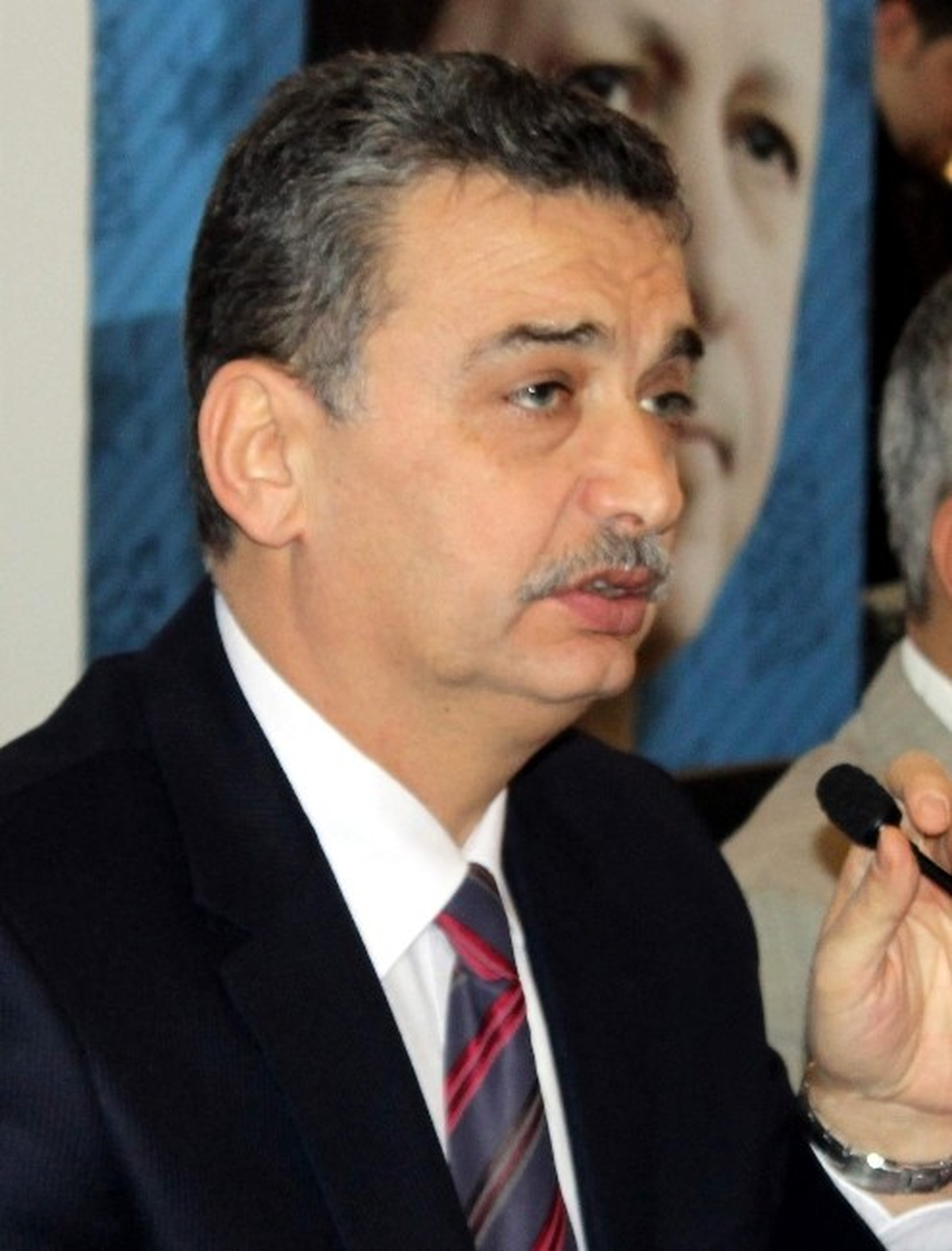 Belediye Başkan Adayı Güvenç, Bölgedeki Elektrik Sorununu Değerlendirdi