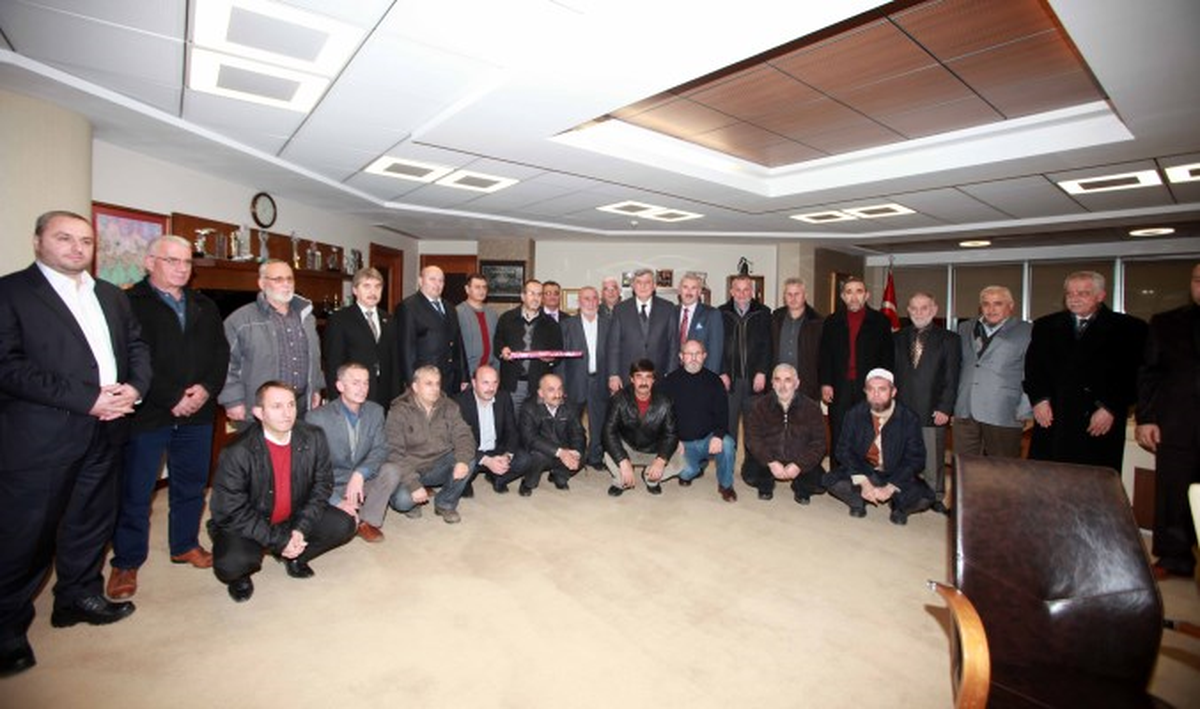 Cami Derneklerinden Hizmet Teşekkürü