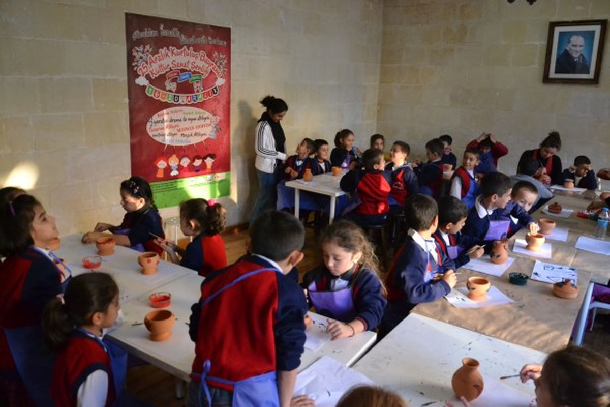 Çocuklar 25 Aralık Kültür ve Sanat Şenliğinde Buluştu