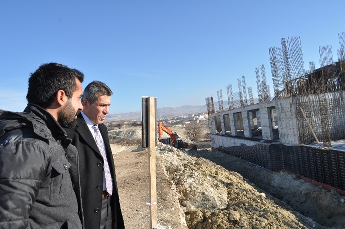 Demirci\'ye Modern Hastane
