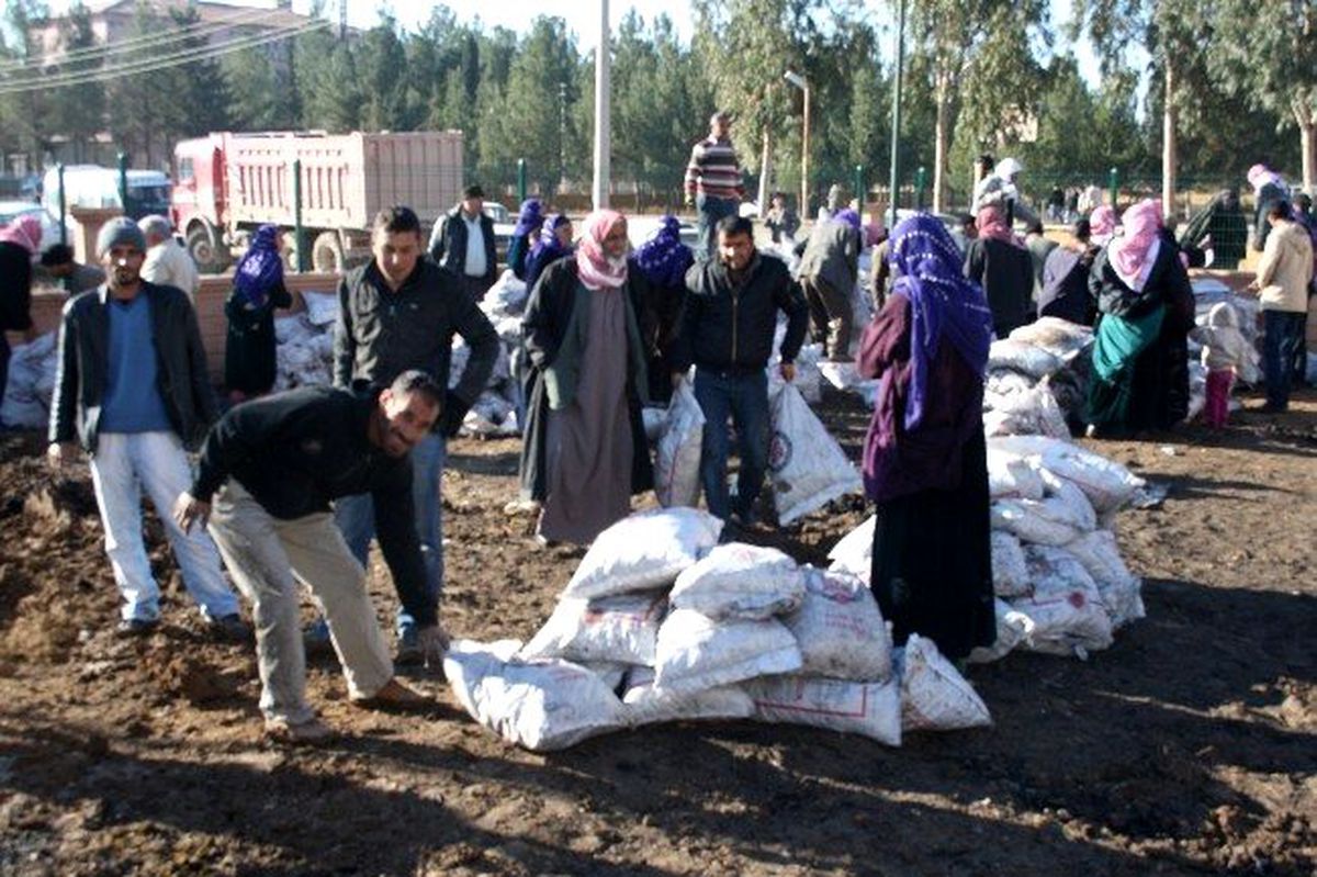 Harran\'da Bin Aileye Kömür Yardımı Yapıldı