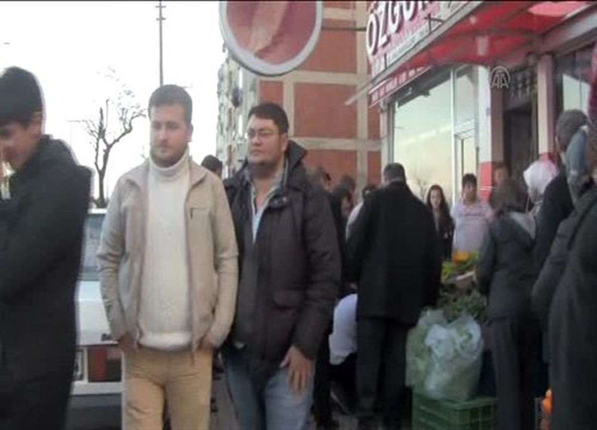 Fatsa\'da Cam Silerken İkinci Kattan Düşen Kadın Yaralandı