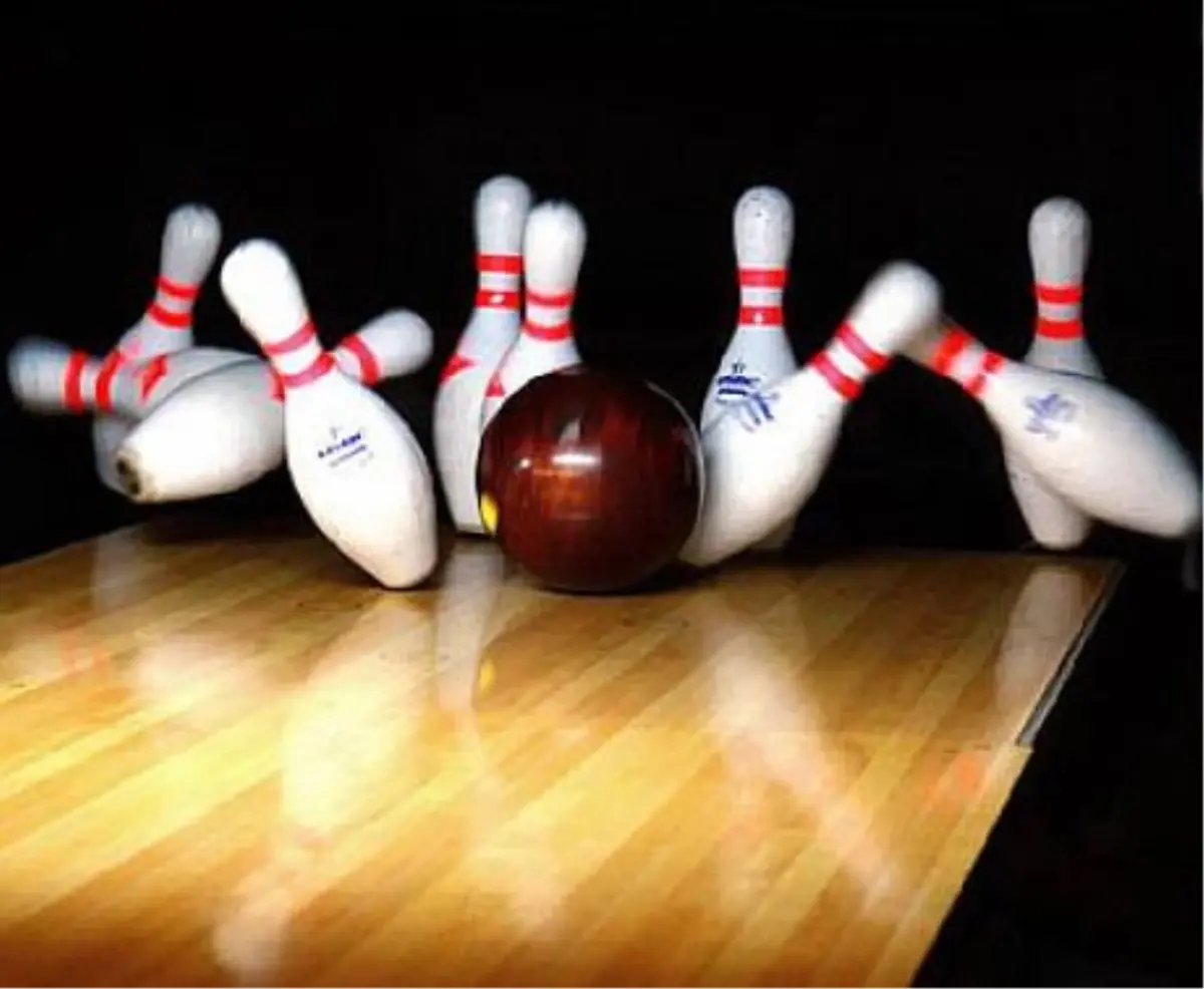 İş Adamları, Bowling Turnuvasında Mücadele Etti