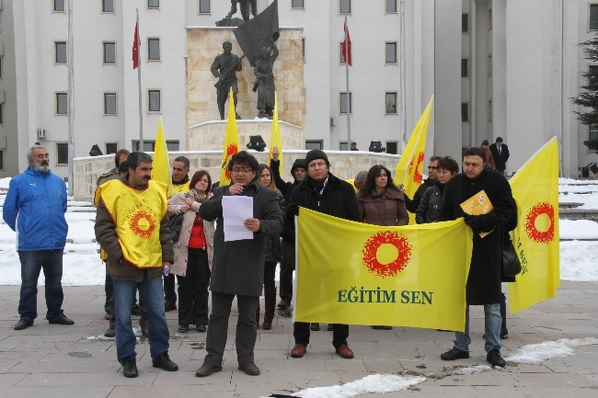 Kesk Üyeleri Bütçe Talepleri İçin Grevde