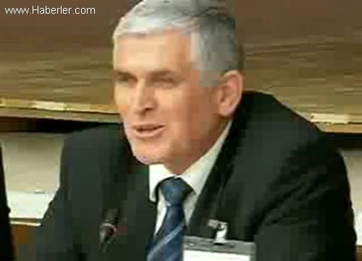 Kosova İçişleri Bakan 2013\'te 5 Bin 200 Kosovalı AB Ülkelerine Sığınma Talebinde Bulundu