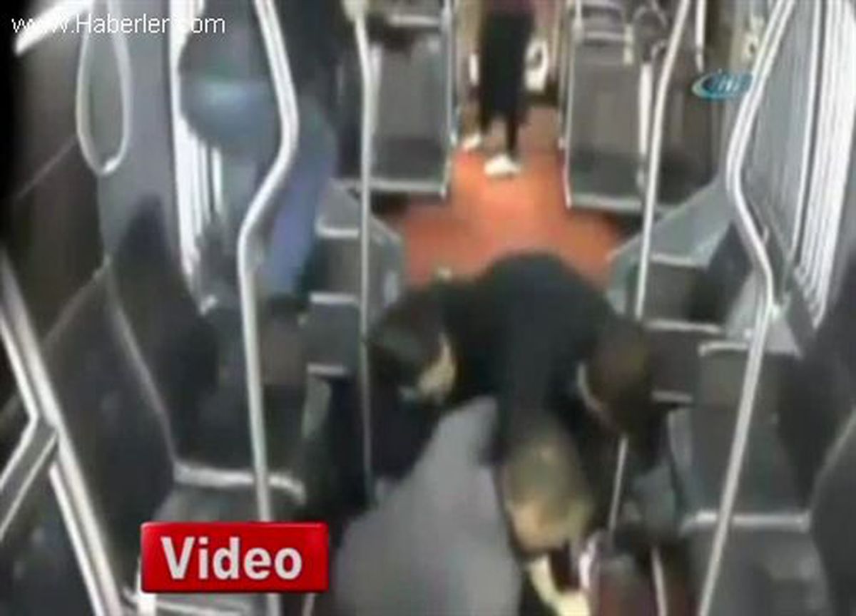 ABD\'de Metrobüsteki Silahlı Soyguncu Etkisiz Hale Getirildi