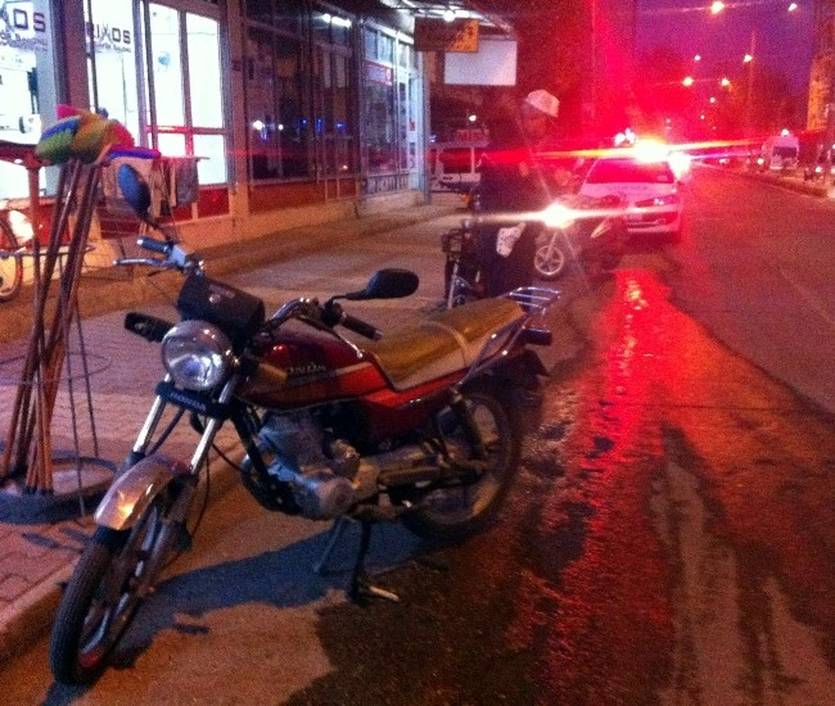 Otomobil ile Motosiklet Çarpıştı: 1 Yaralı