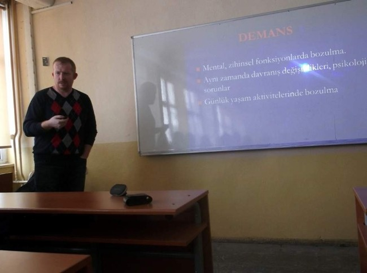 Sağlık Öğrencilerine Göz ve Nöroloji Semineri