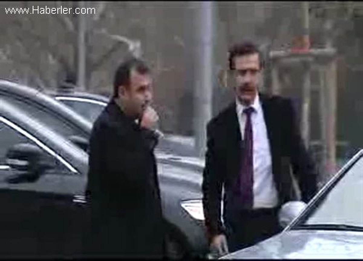 Selami Altınok, \'68\' Plakalı Bir Sivil Otomobil ile Başbakanlık\'a Geldi
