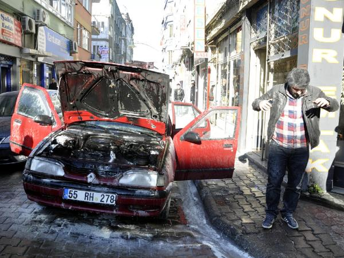 Seyir Halindeki Otomobilde Yangın Çıktı