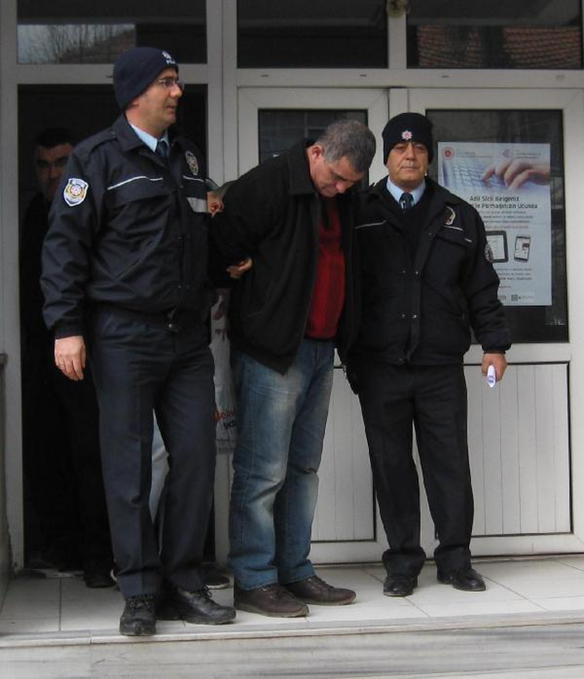 \'Sgk Görevlisiyiz\' Diyerek Dolandırdılar
