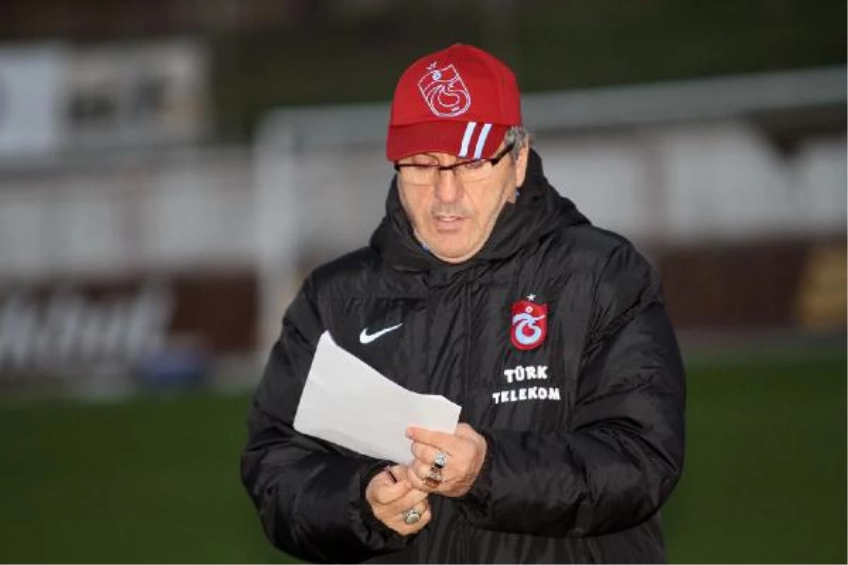 Trabzonspor Teknik Direktörü Akçay En Az Üç Takviye İstedi