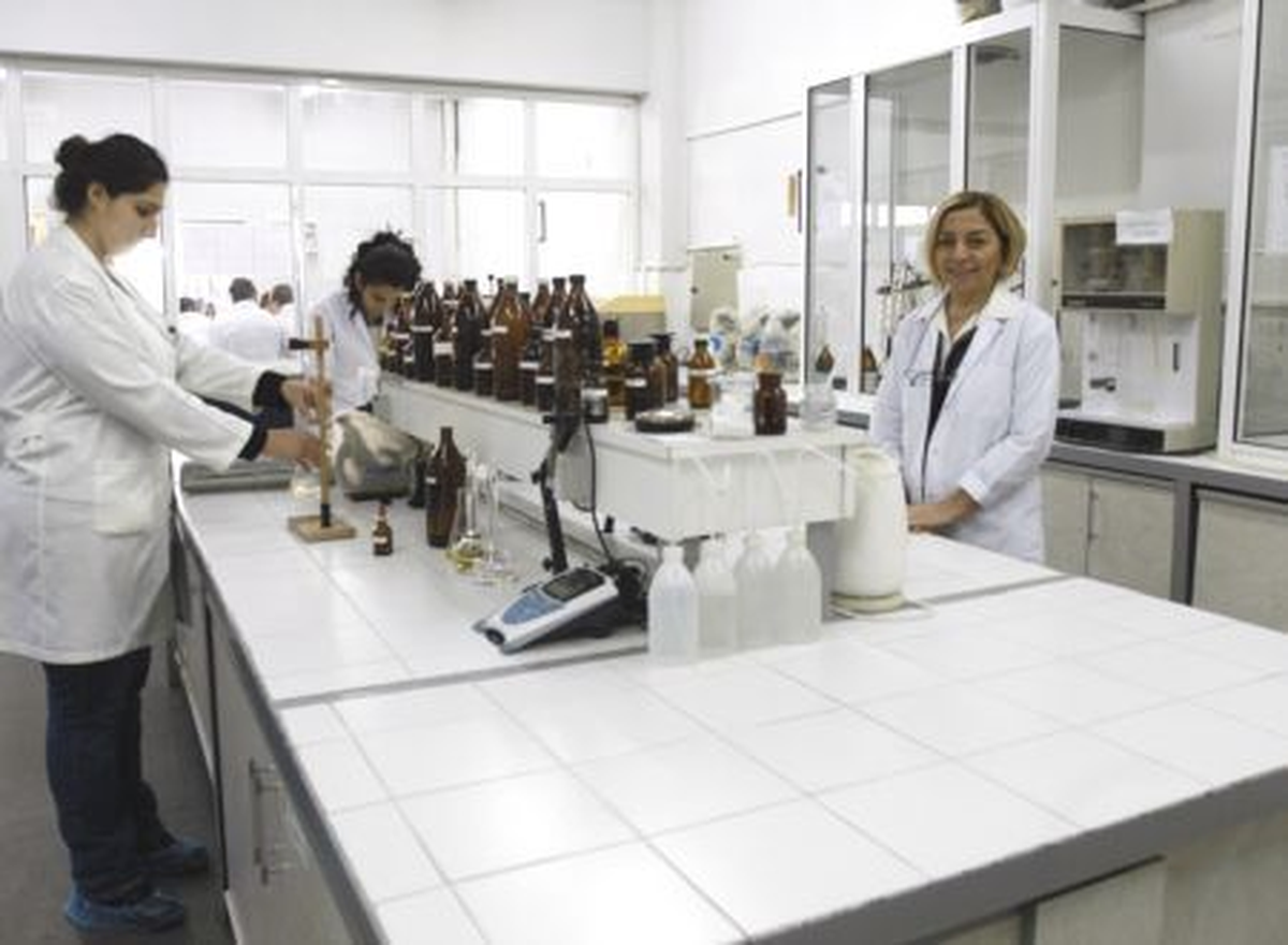 Uü Gıda Analiz Laboratuvarına 10\'uncu Kez "Yeterlilik Belgesi"
