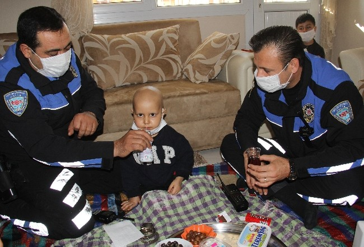 Yağız\'a İlik Müjdesi Babayı Sevinç Gözyaşlarına Boğdu