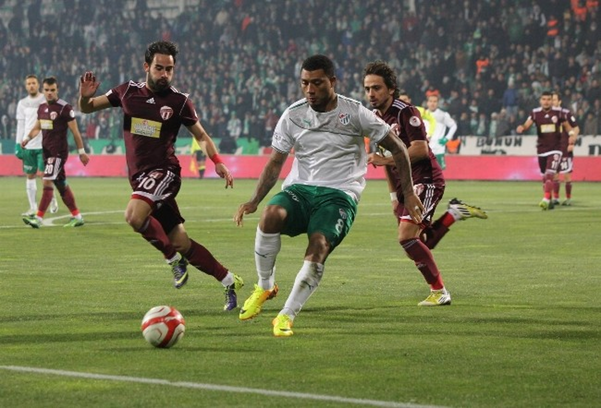 Bursaspor Gruplara Kaldı
