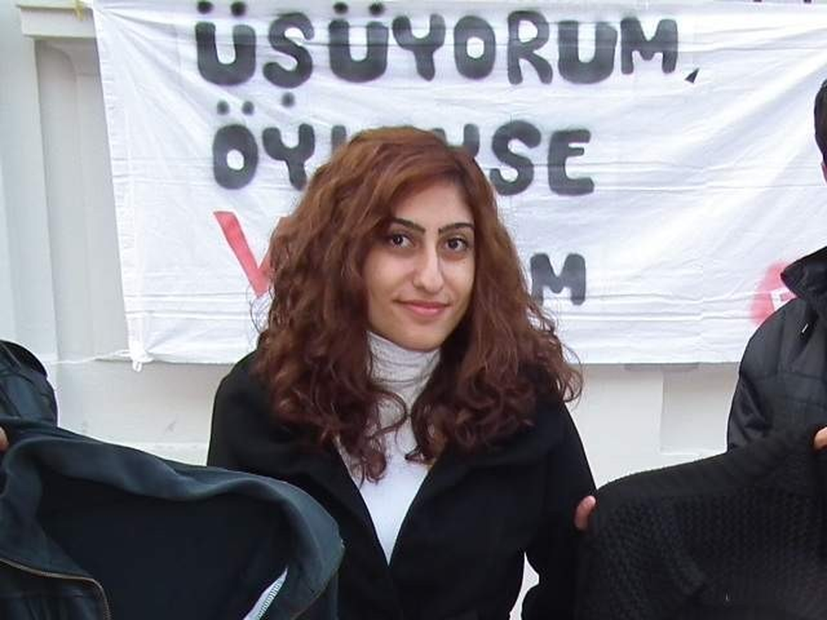 ADÜ\'lü Gençlerden Van\'daki Depremzedelere Yardım Eli Uzandı