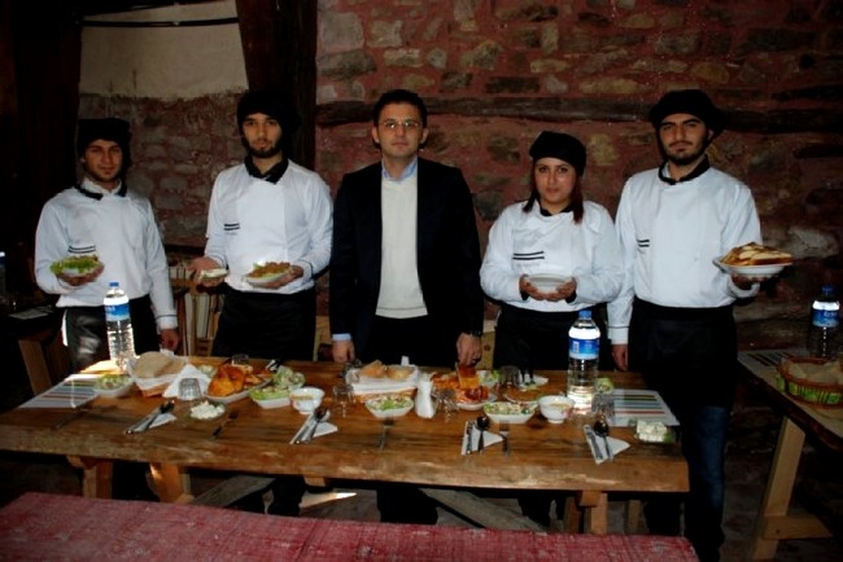 Ağız Tadıyla Ders Yaptılar