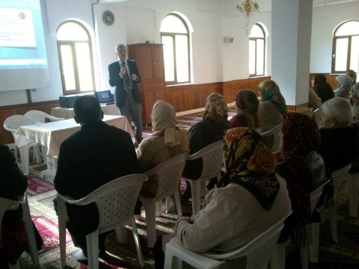 Antalya İl Müftülüğünden Umre Semineri