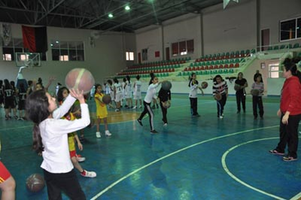 Bağlarlı Yıldız Kızların Hedefi Türkiye Şampiyonası