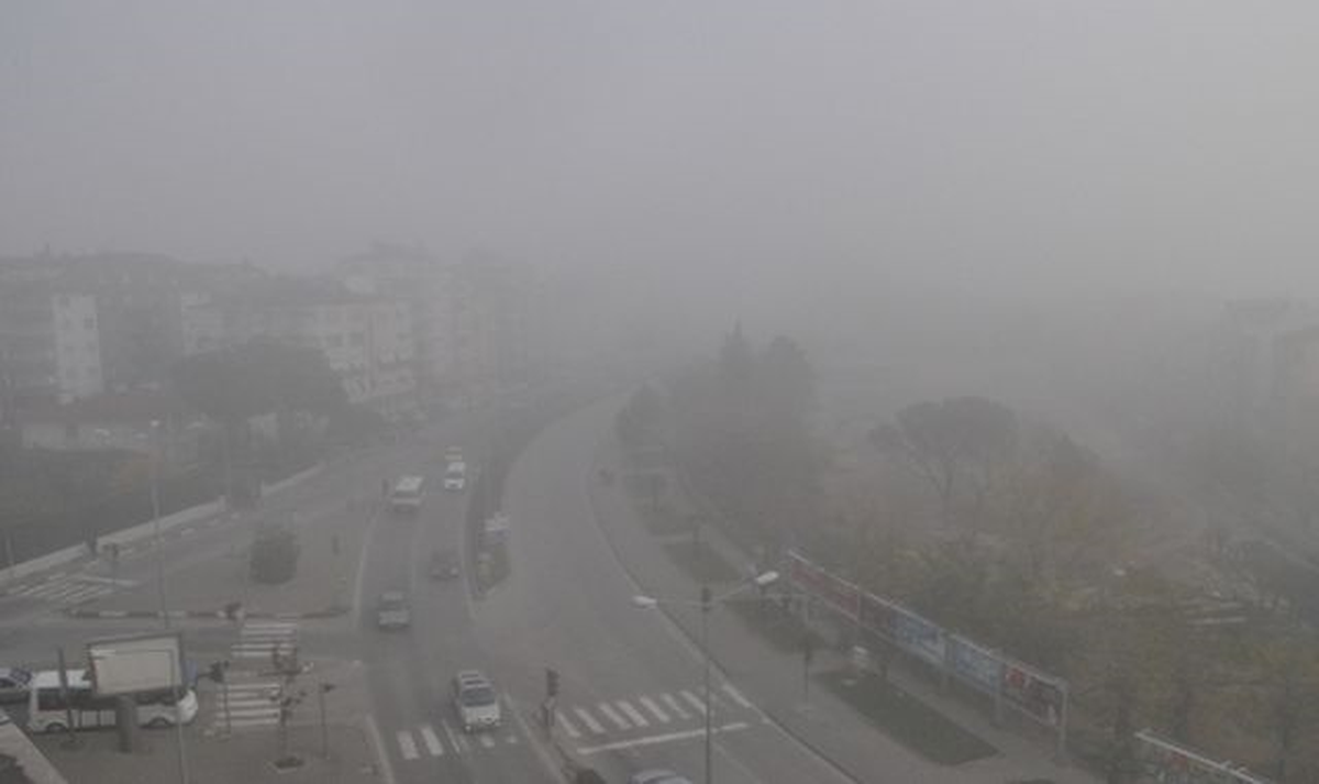 Balıkesir\'de Sis Ulaşımı Olumsuz Etkiliyor