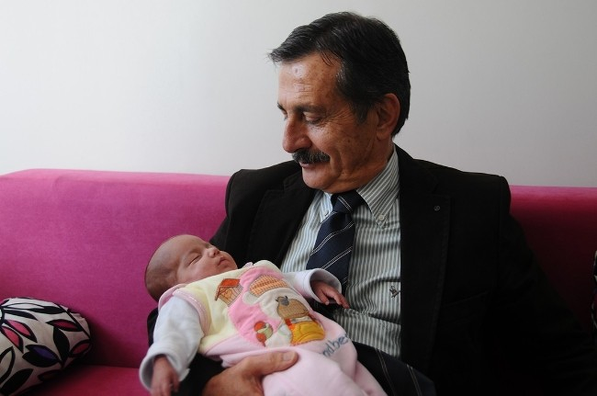 Başkan Ataç Dördüzleri Ziyaret Etti